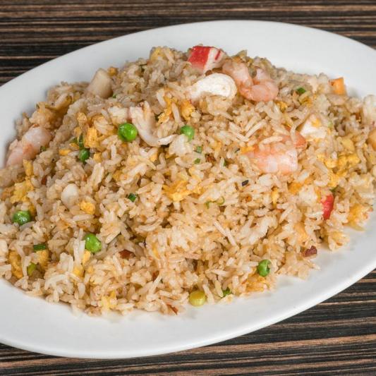 Golden Panda Spicy Seafood Fried Rice