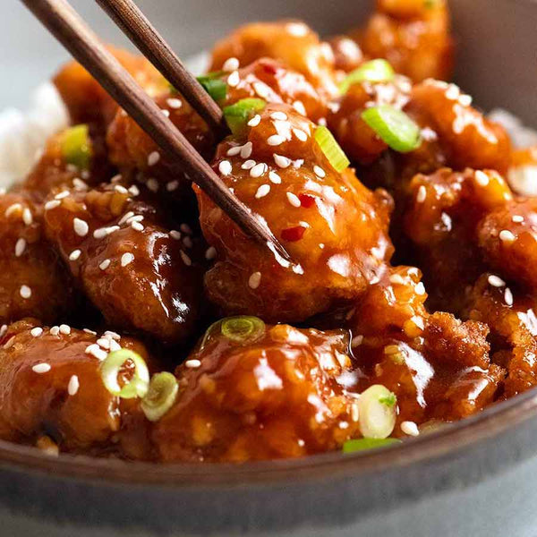 Oshawa Azian Cuisine General Tao Chicken**†