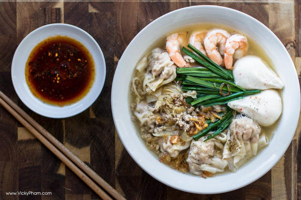 Pho Tasty Pork Wonton Soup With Vegetables - Hoanh Thanh