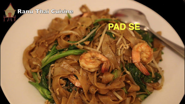 Oshawa Malinee's Thai House Shrimp    Pad See Eew