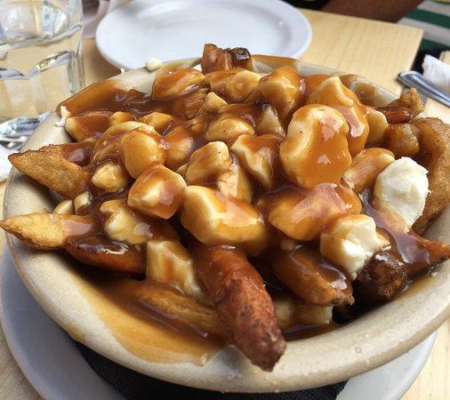 Oshawa Wimpy's Diner Original Poutine